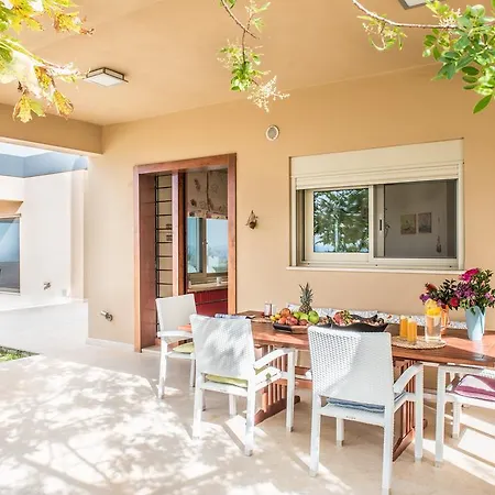 Mariposa Villa La Canea